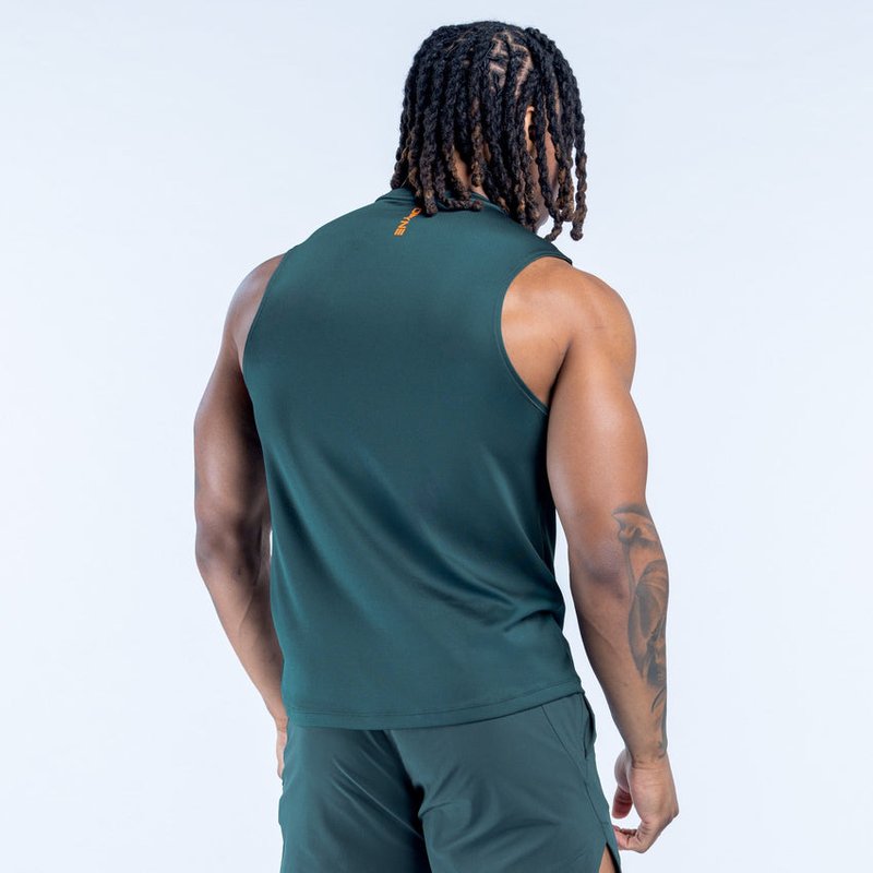 Unbound Tank